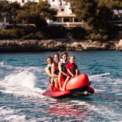 BOUEE TRACTEE BANANE ROUGE JOBE 4 PERSONNES -SurfMaster bouee tractee banane rouge jobe 4 personnes 2